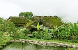 Xà Phìn – Pristine moss-covered roof village of Dao ethnic people amid Tây Côn Lĩnh Mountains