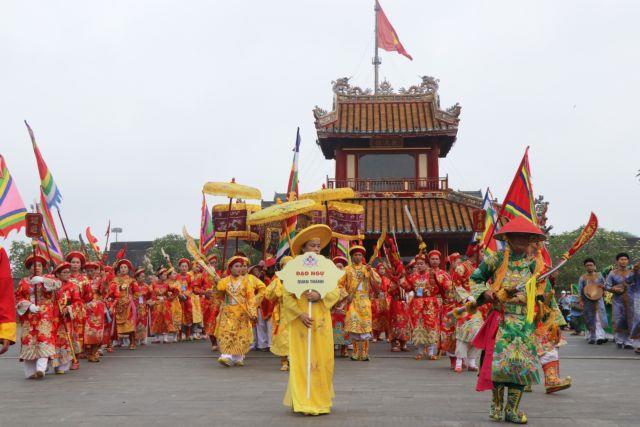 Two national intangible cultural heritages recognised in Huế