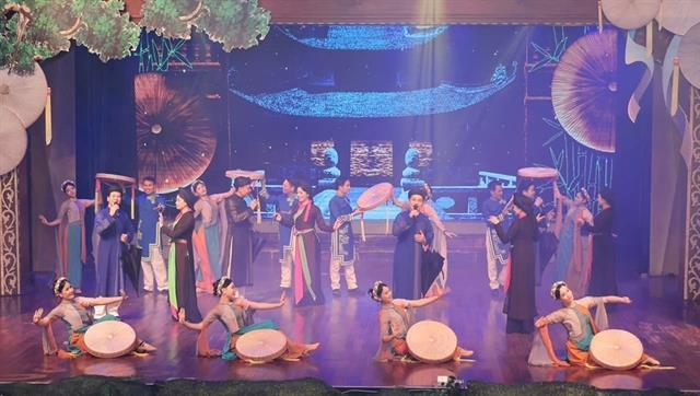 Quan họ folk singing introduced to Hà Nội audience at New Year
