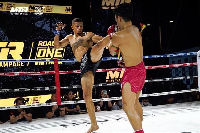 Vietnamese Muay Thai fighter secures ONE Championship contract