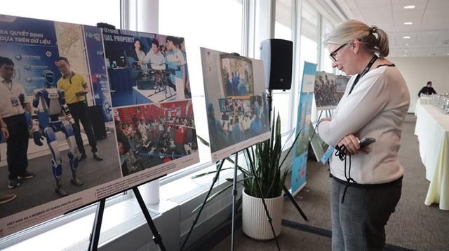 Photo exhibition highlights Việt Nams commitment to human rights