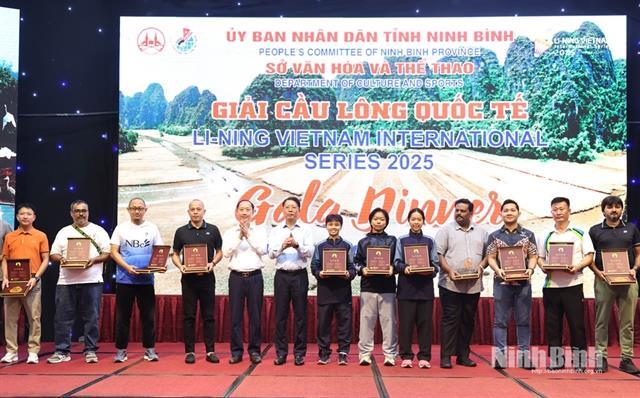 World-class badminton lights up Ninh Bình