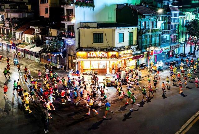 Khôi and Lệ dash to victory in Hanoi marathon showdown