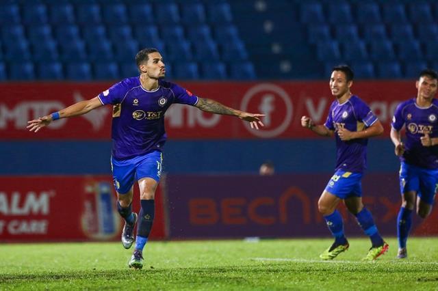 Hên rises again as Hà Nội star eyes Việt Nam call-up