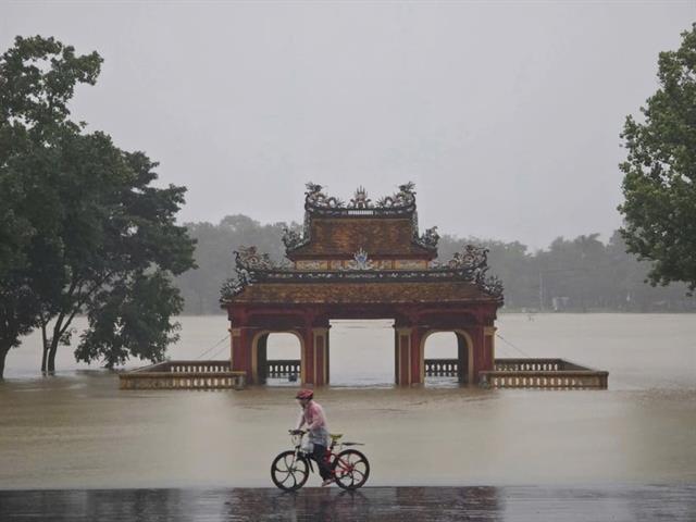 Central region hit by floods