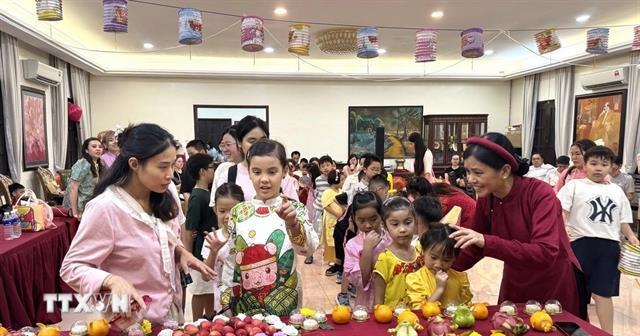 Vietnamese Mid-Autumn Festival, a cultural bridge in India and Sri Lanka
