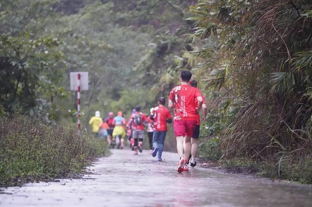 Tiny Hi wins Mitsubishi Motors Việt Nam -- Tam Đảo City Trail
