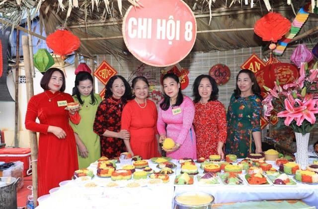 Sticky rice festival 2005 showcases unique Hà Nội culinary culture