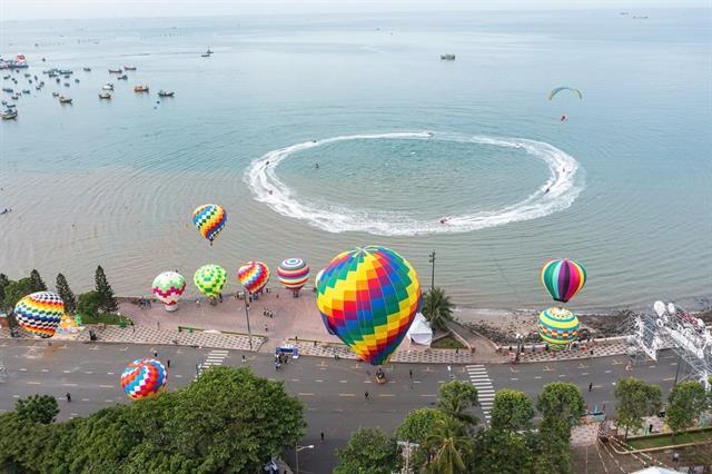 Bà Rịa-Vũng Tàu lures tourists with series of events during April 30 holiday