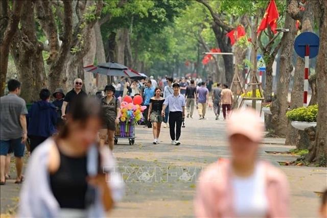 Hà Nội hosts vibrant tourism activities during holiday