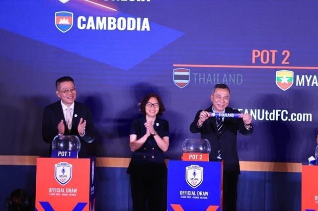 Việt Nam to play arch-rival Thailand in regional football championship