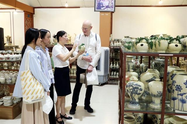 Chu Đậu pottery wows APEC guests in Hải Phòng