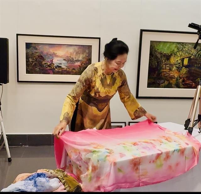 Vietnamese contemporary arts detailed in lecture series