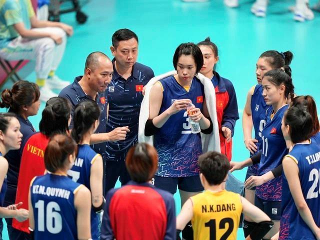 Việt Nam sets sights high at SEA V.League 2025