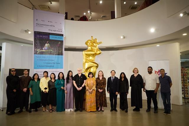 New voices weave threads of art and earth in Hà Nội