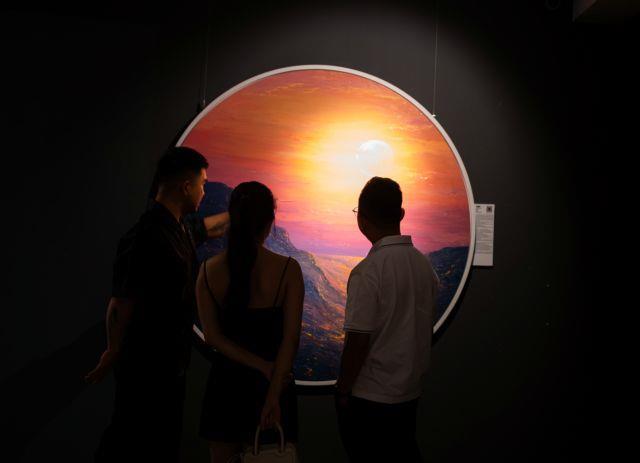 Painting, pottery artworks of young artists showcased in HCM City
