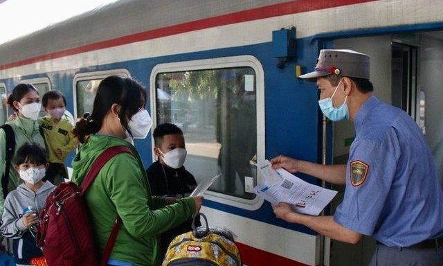 Full steam ahead trains gear up for National Day rush