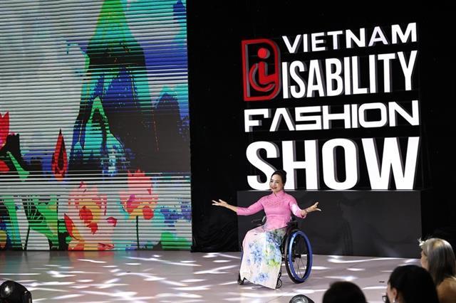 Fashion runway debuts for people with disabilities