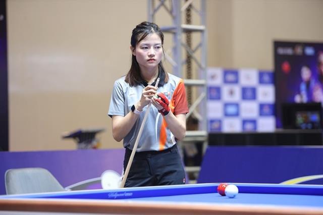 Liên represents Việt Nam in three-cushion womens World Championship